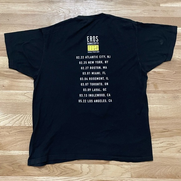 Black Eros Ramazzotti World Tour 2020 T-Shirt size Large - Picture 3 of 3